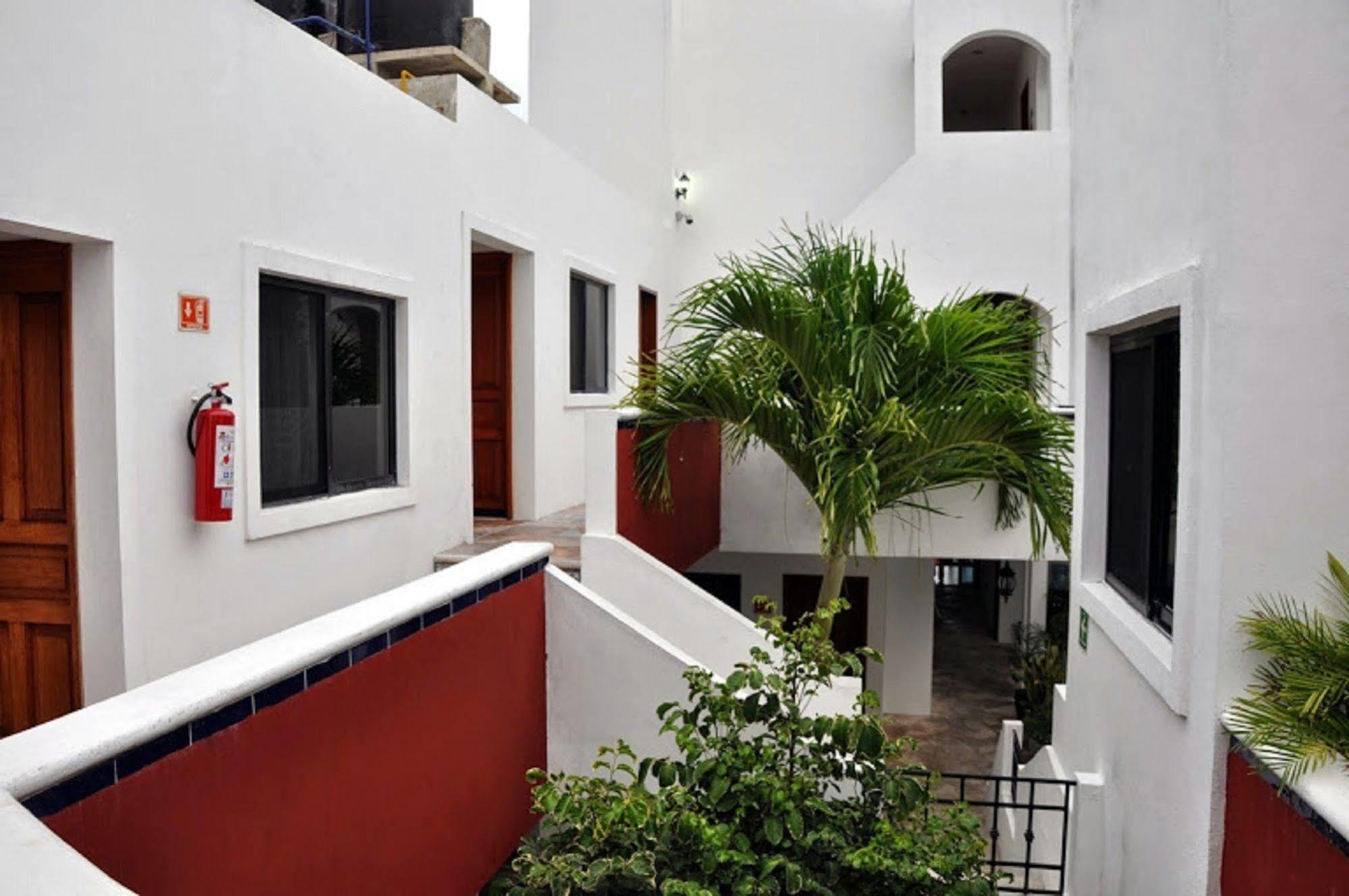 Chac Chi Hotel & Suites Isla Mujeres Zewnętrze zdjęcie